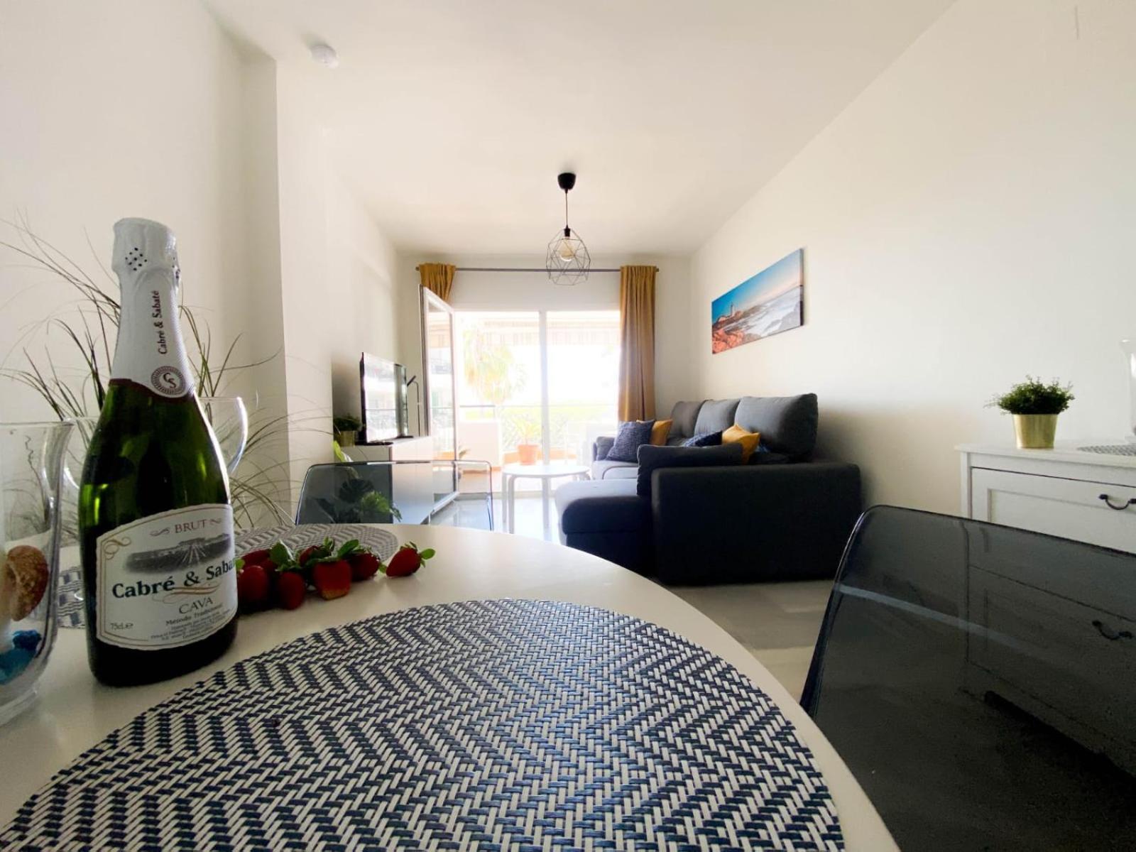 Beachside Apartment Mi Capricho Portal 7 Sitio de Calahonda Dış mekan fotoğraf