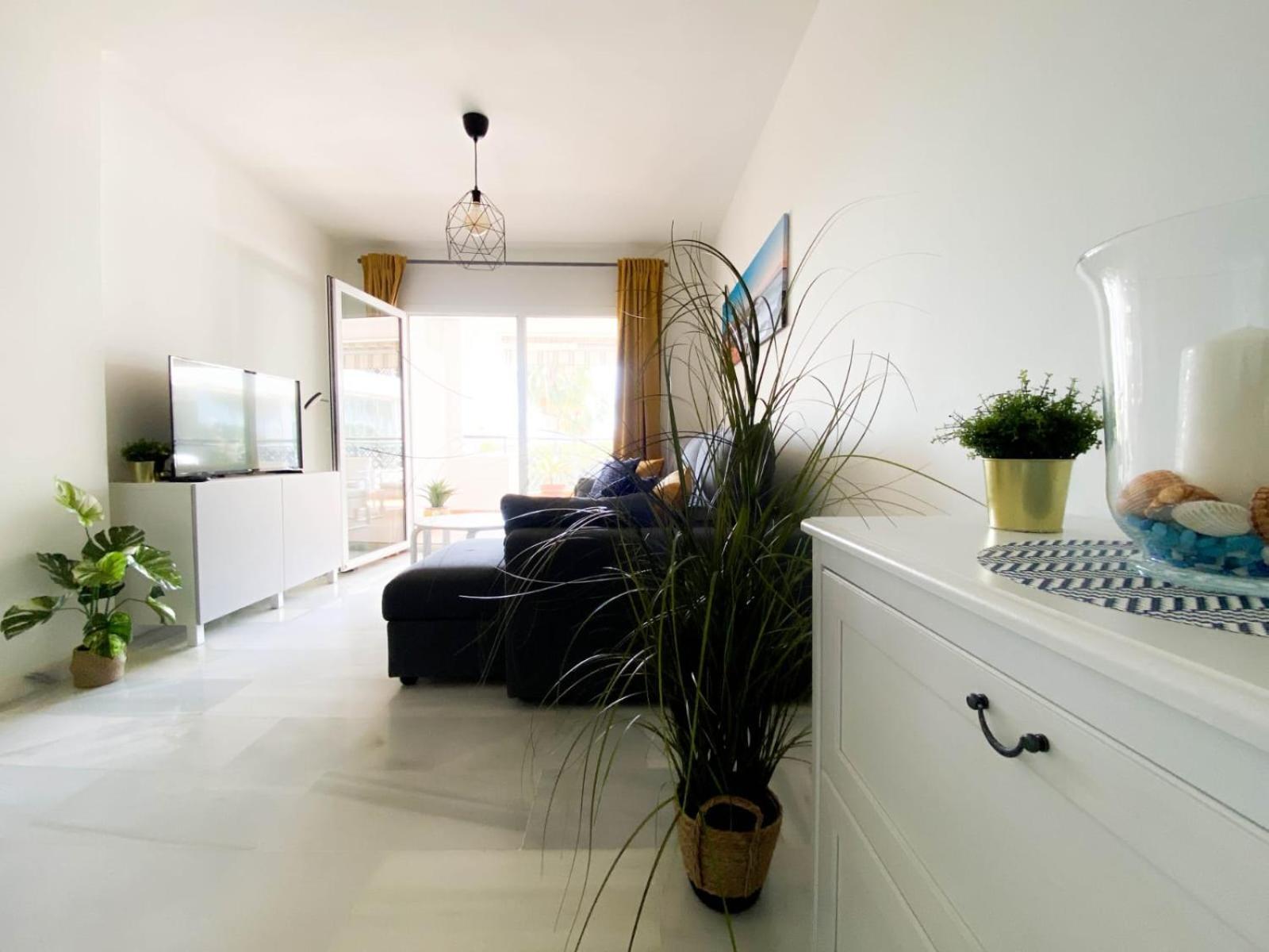 Beachside Apartment Mi Capricho Portal 7 Sitio de Calahonda Dış mekan fotoğraf